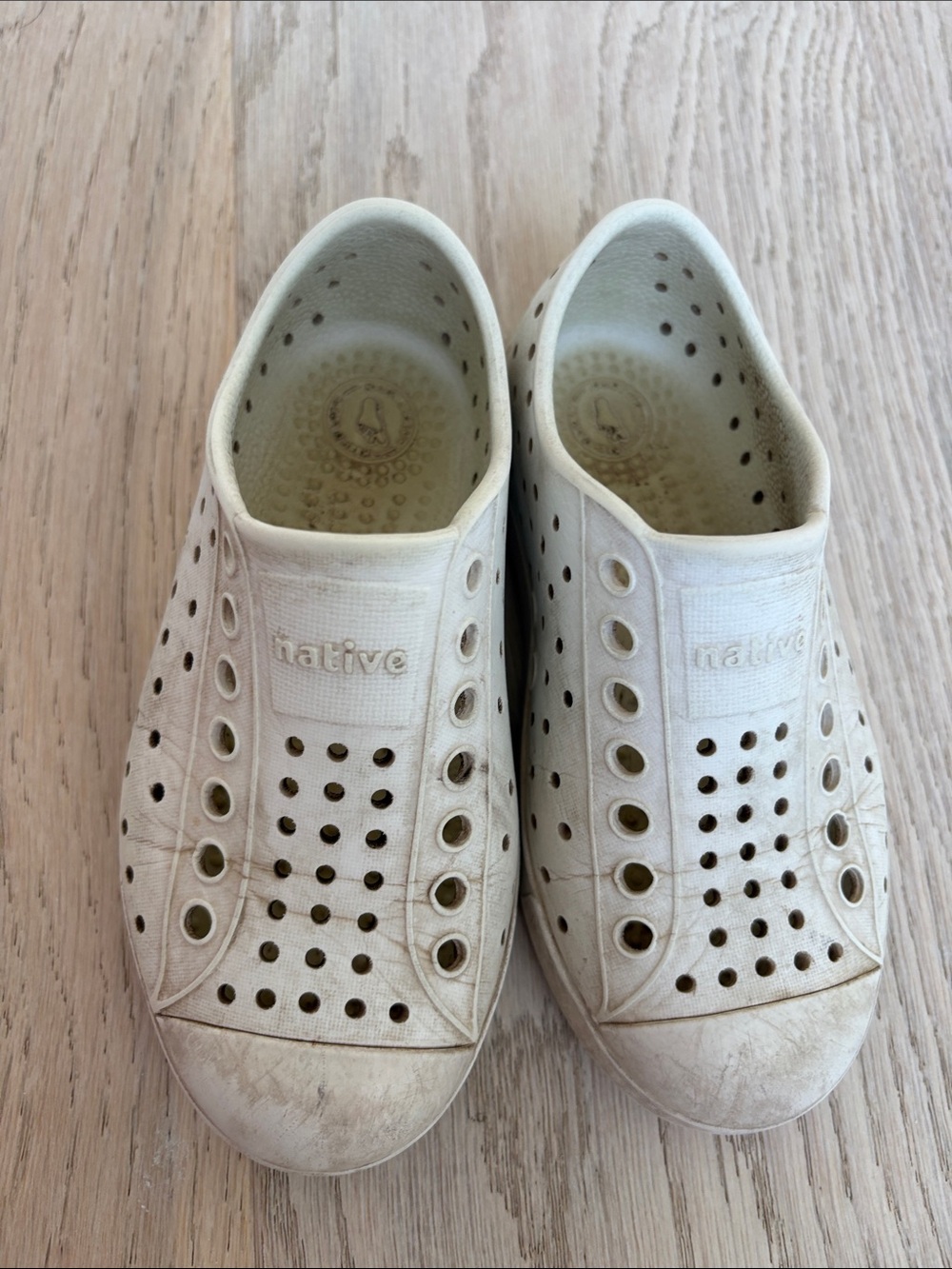 Native Kids Water Shoes in Off-White